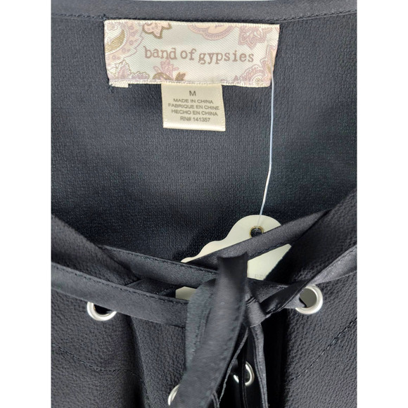 NWT BAND OF GYPSIES BLACK LACE UP BELL SLEEVE BOHO TOP - SMALL - Picture 10 of 10